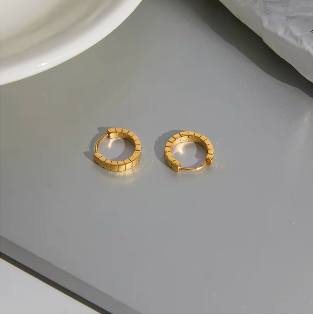 Ribbed Textured Small Round Huggie Hoop Earrings 18K Gold Plated for Women Hypoallergenic Tarnish-Free Waterproof