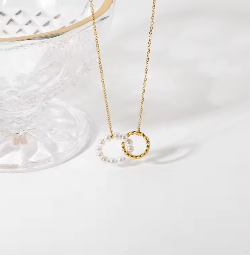 Double Circle Link Chain Choker Pearl Pendant Necklace 18K Gold Plated for Women Stainless Steel Hypoallergenic Tarnish-Free Waterproof