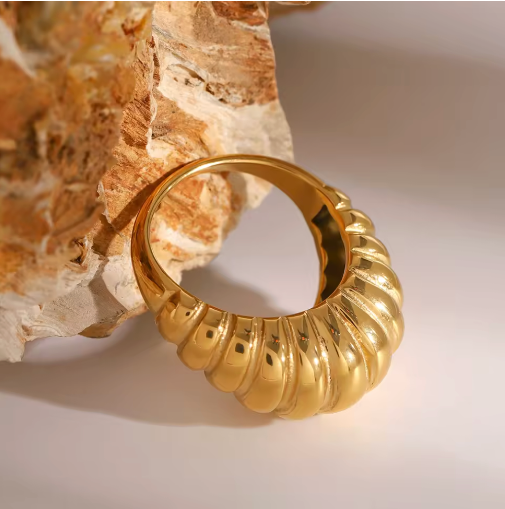 Croissant Ring 18K Gold Plated for Women Stainless Steel Hypoallergenic Tarnish-Free Waterproof